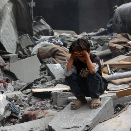 Atac israelian asupra unui bloc rezidențial din Gaza, cu multiple victime