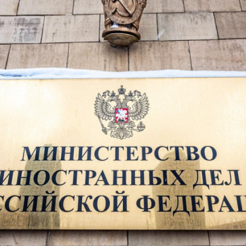 Rusia declară &quot;persona non grata&quot; doi diplomați români