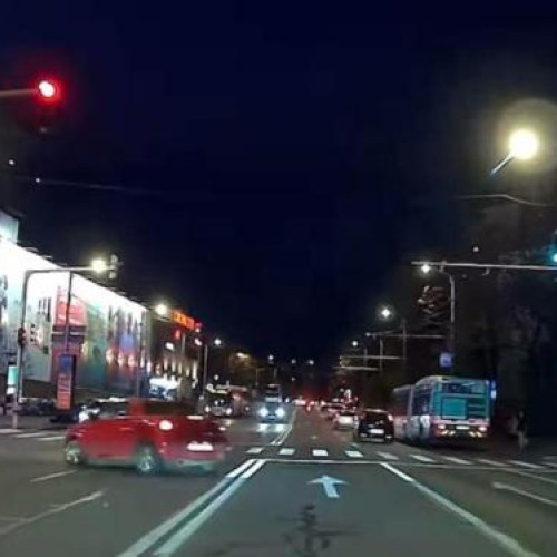 Incident Rutier în Cluj: Șofer Grabnic Ignoră Semnalele de Circulație
