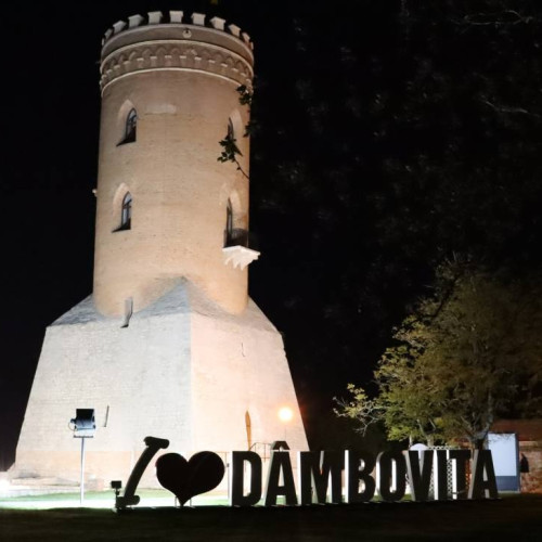 Noaptea Muzeelor 2025 în Dâmbovița: o plimbare nocturnă prin istorie