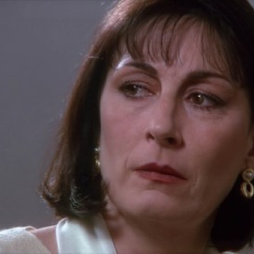 Anjelica Huston dezvăluie lupta sa cu cancerul
