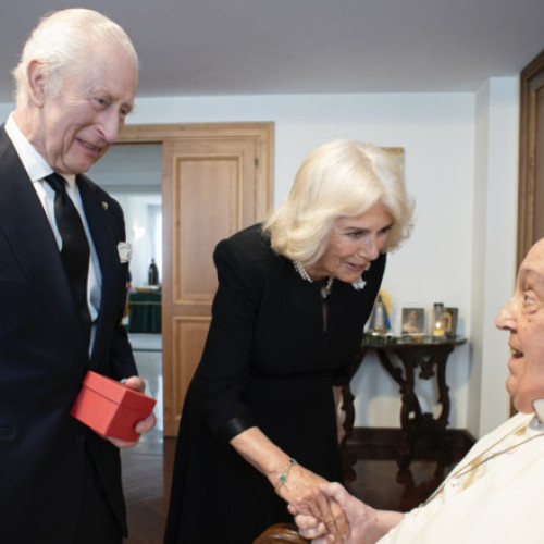 Întâlnire istorică între regele Charles al III-lea și papa Francisc