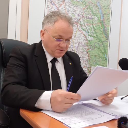 Directori din Botoșani riscă sancțiuni pentru absenteism în comisiile de disciplină