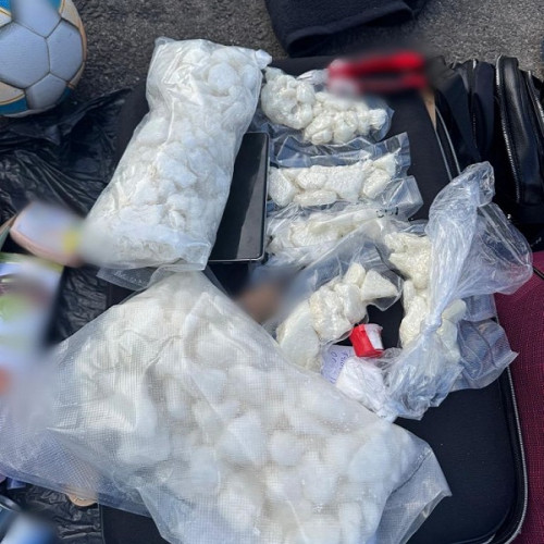 Patru persoane arestate pentru trafic de droguri în Satu Mare