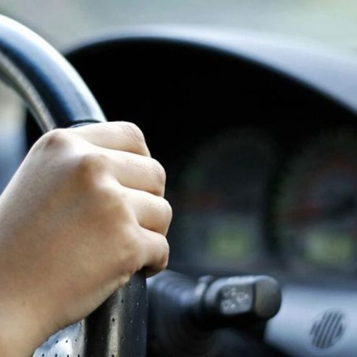 Minor la volan: Părintele reținut pentru incredințarea mașinii