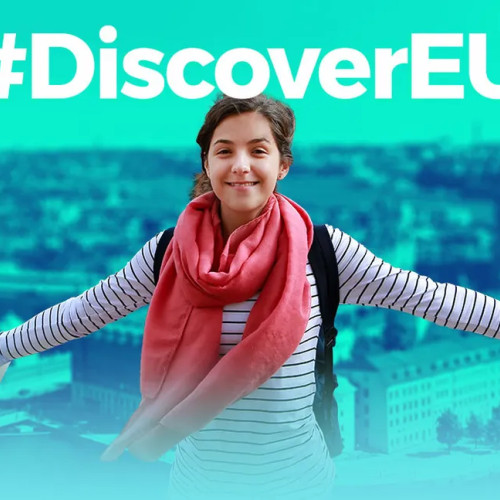 Tinerii români au patru zile pentru a se înscrie în programul DiscoverEU