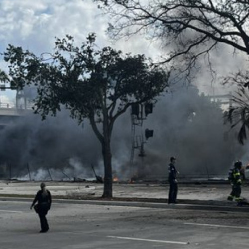 Trei persoane au murit în urma prăbușirii unui avion în Florida