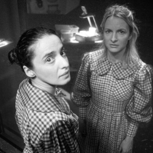 Premiera spectacolului Aer la Teatrul Metropolis