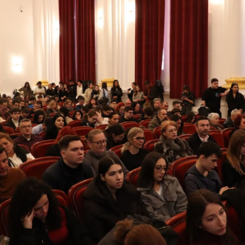 Elevii de la Liceul de Arte "D. Cuclin" strălucesc la olimpiada de muzică