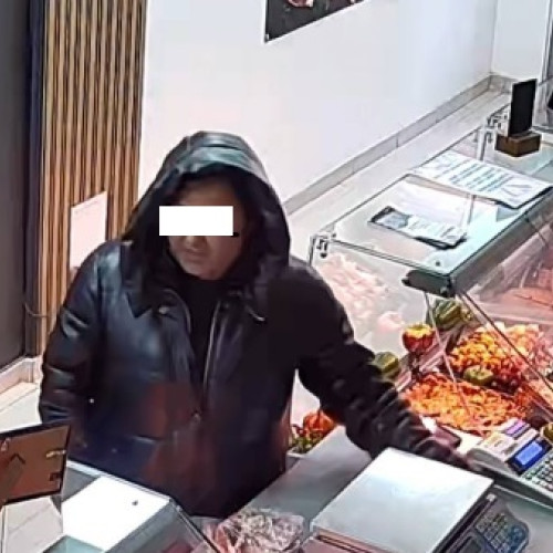 Femeie prinsă furând un telefon mobil într-un magazin din Botoșani