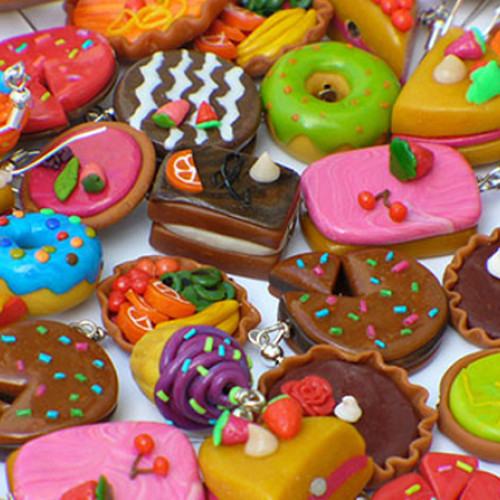 Companiile alimentare din Marea Britanie cheltuie mai mult pe publicitate pentru produse nesănătoase