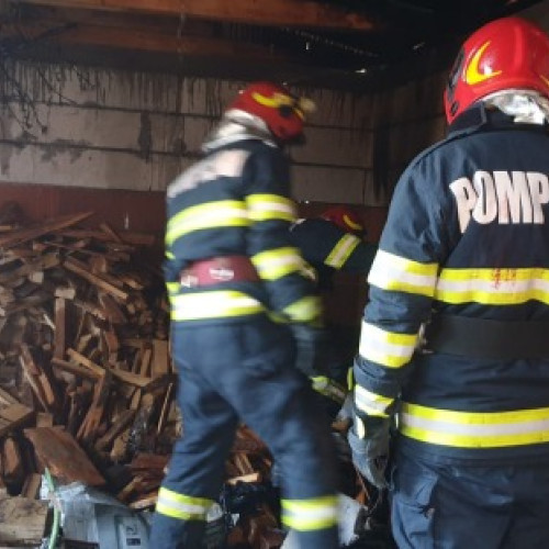 Explozie în localitatea Dochia: Doi bărbați au suferit arsuri