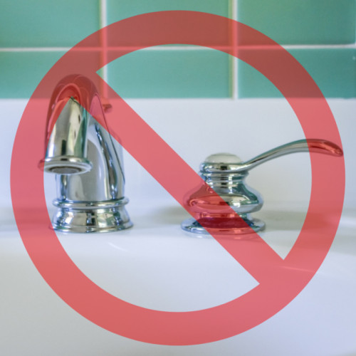 Avarie pe o stradă din apropierea Colegiului Național Unirea