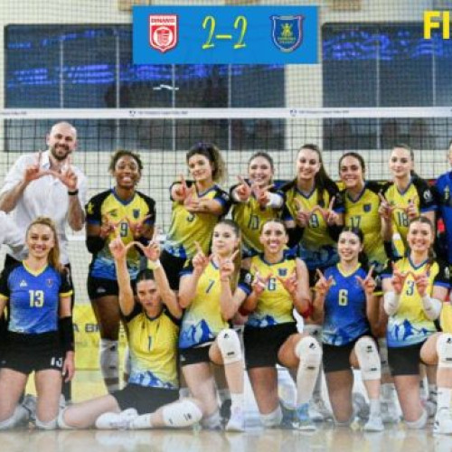 Echipa din Blaj conduce cu 2-1 în finala voleiului