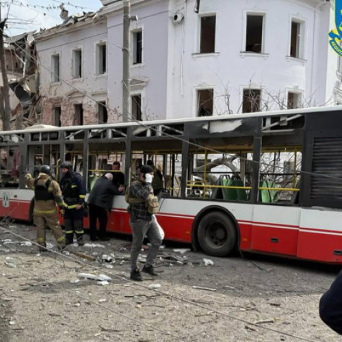 Atac rusesc asupra orașului Sumi: 30 de civili uciși