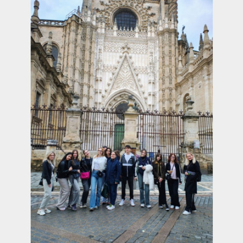 Zece elevi din Oradea, în mobilitate Erasmus+ la Sevilla