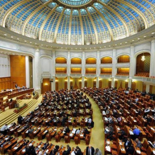 Motiune simplă împotriva ministrului de Externe Emil Hurezeanu