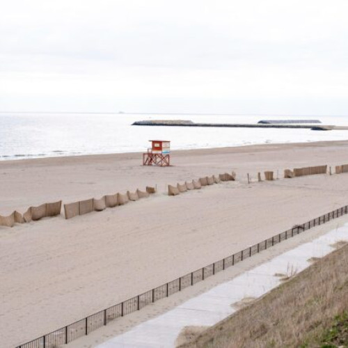 Aproape 70% din subsectoarele de plajă au fost atribuite pentru închiriere