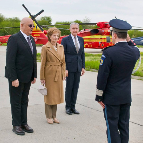 Vizita Majestății Sale Margareta și a Alteței Sale Regale Principele Radu la Inspectoratul General de Aviație