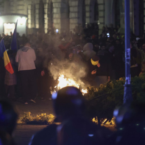 Patru reținuți în urma violențelor de la protestul din fața Biroului Electoral Central