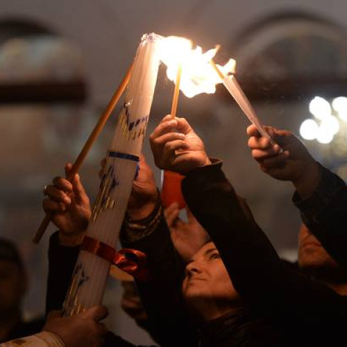 Lumina Sfântă va ajunge la Catedrala din Târgoviște în ajunul Învierii