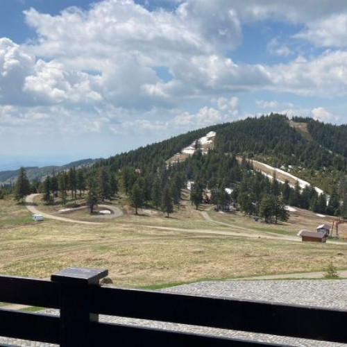 Românii vor avea două minivacanțe în această primăvară