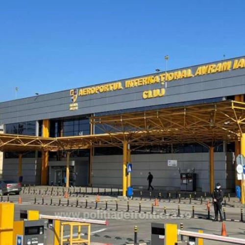 Zece cetățeni străini, îndepărtați din România