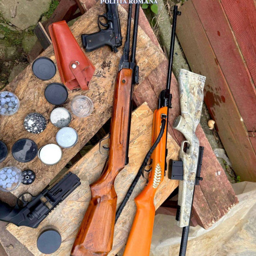 Descoperiri de armament la un bărbat din comuna Vișinești
