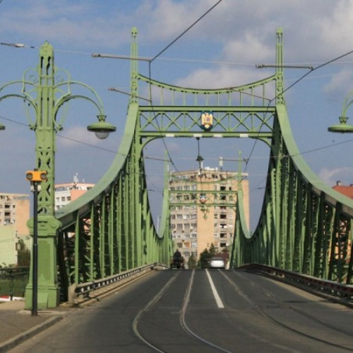 Traficul pe Podul Traian a fost blocat din cauza unui accident rutier