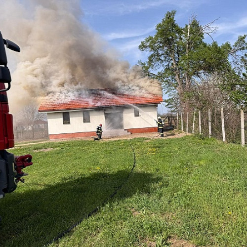 Incendiu la un lăcaș de cult în localitatea Mărtinești