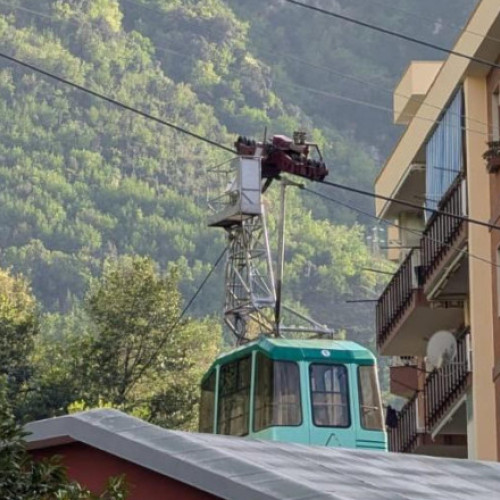 Accident tragic în regiunea Napoli: patru morți în urma prăbușirii unei telecabine