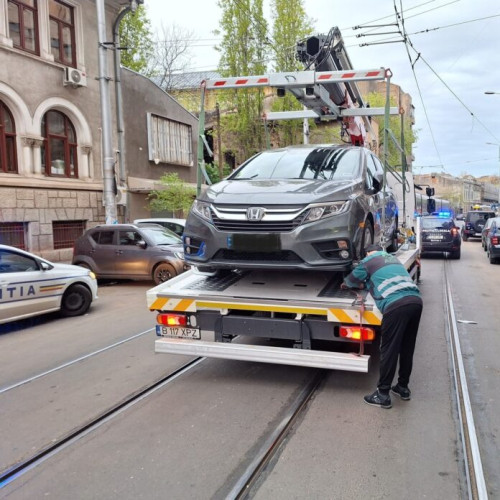 Sofer ucrainean blocat pe linia de tramvai 21 pe Calea Mosilor, dosar penal deschis