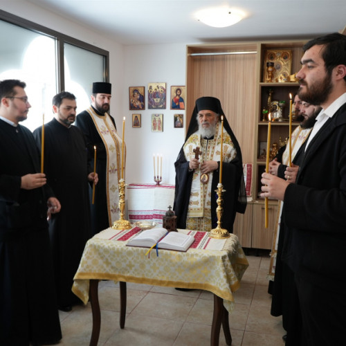 Arhiepiscopul Casian a sfințit un magazin de obiecte bisericești în Galați