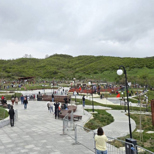 Copiii din Pucioasa au participat la o vânătoare de ouă de ciocolată