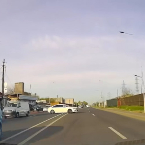 Femeie din Galați, prinsă în timp ce efectuează manevre interzise în trafic