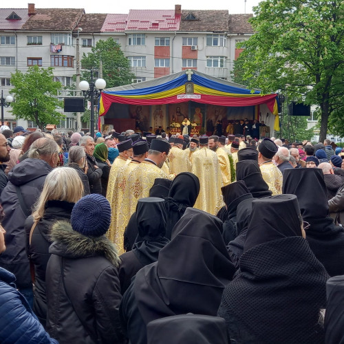 Mitropolitul Teofan va oficia Liturghia de Sărbătoarea Sfântului Gheorghe la Botoșani