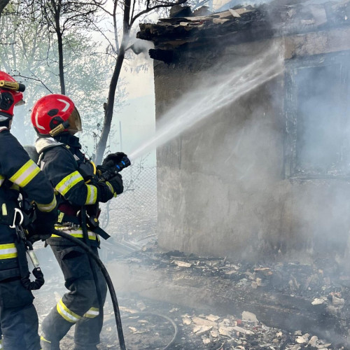 Incendiu violent în localitatea Corlățeni