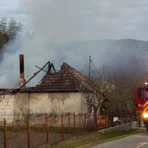 Incendiu în apropierea localității Sânmărtin din județul Cluj