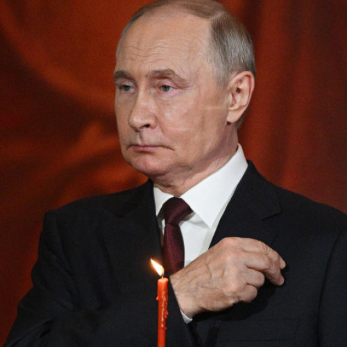 Putin și Sobianin participă la slujba de Paște condusă de Patriarhul Kirill