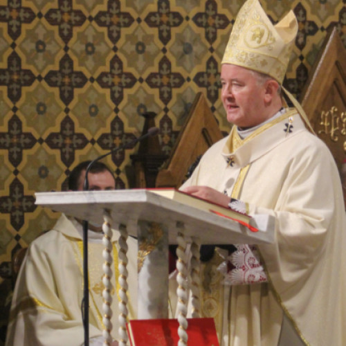 Mesaje de Paște: Un Apel la Speranță și Credință