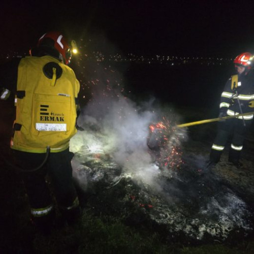 Incendii devastatoare în noaptea Invierii: pompierii interveniți în trei localități