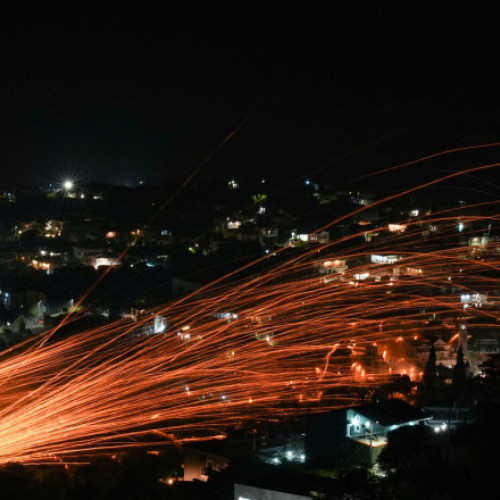 Razboiul rachetelor pe insula Chios: o traditie incandescenta de Paste