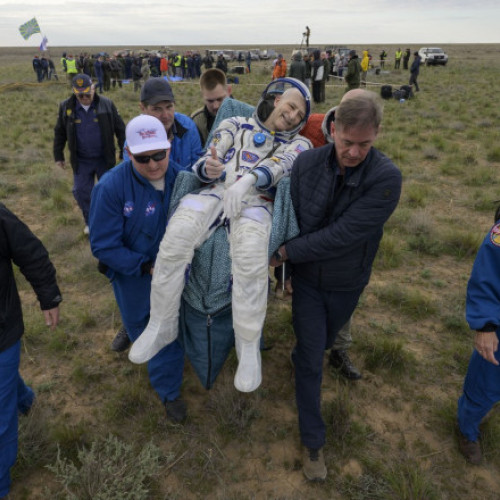 Don Pettit, cel mai vârstnic astronaut american, s-a întors acasă de ziua sa