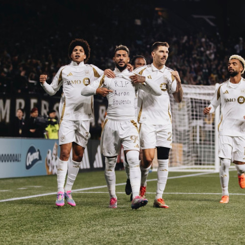 Omagiu adus lui Aaron Boupendza, fost atacant al FC Cincinnati