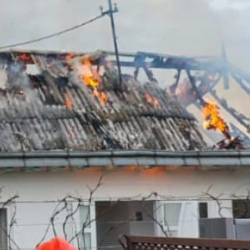 Incendiu devastator în comuna Raucesti, județul Neamț