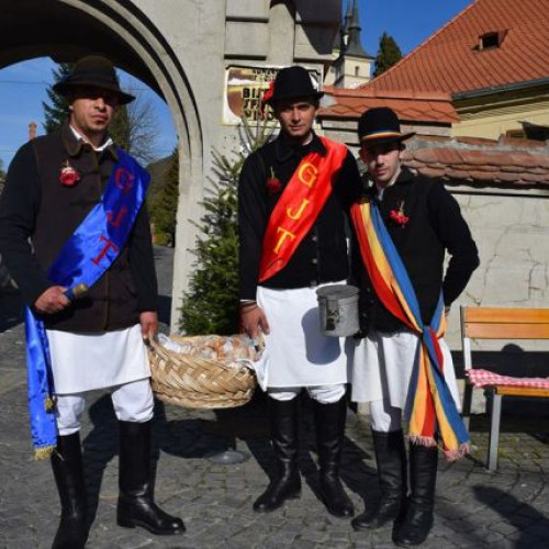 Martea cu placinte, un obicei reînnodat recent