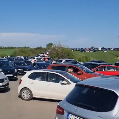 Aglomeratie la Cheile Turzii în timpul sărbătorilor de Paște