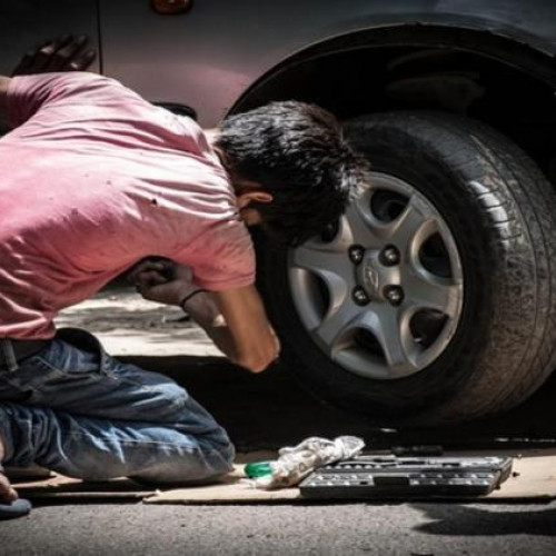 Service auto din Cluj-Napoca amendat cu 400 de lei și închis temporar