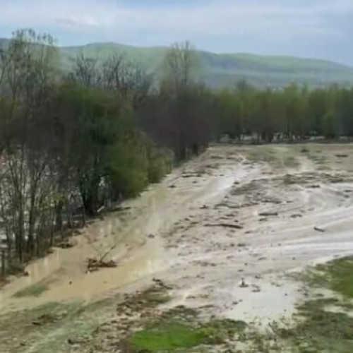 Viituri afectează drumul dintre Ursoaia și Rusavat