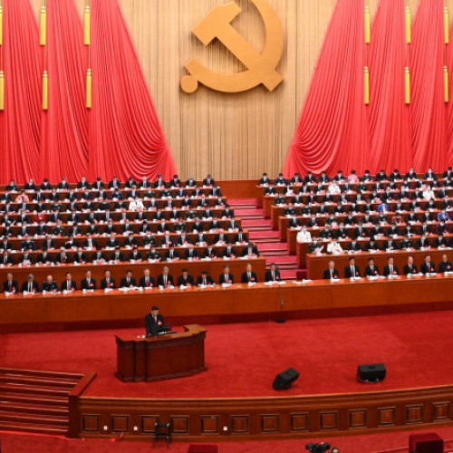 China răspunde tardiv la moartea papei Francisc